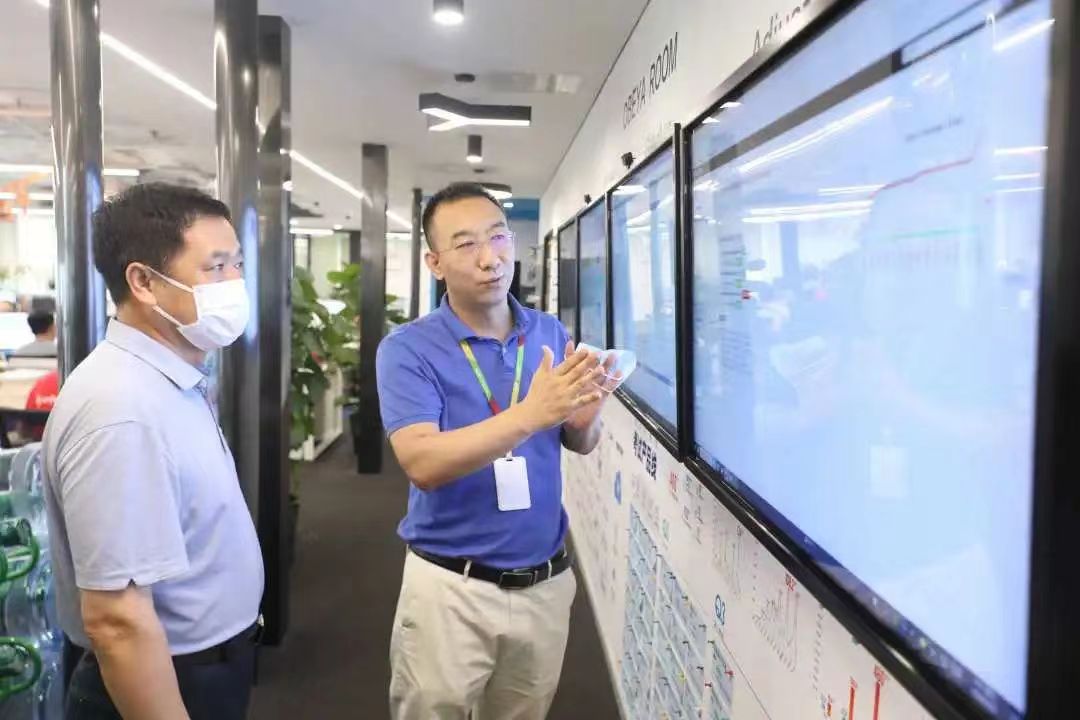 海淀区领导一行走访调研奥鹏教育